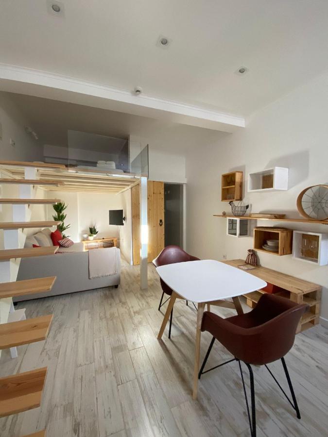 7 Trevos Houses A ซังติอาโก โด กาเซ็ง ภายนอก รูปภาพ